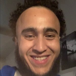 Meet your Posher, Luis